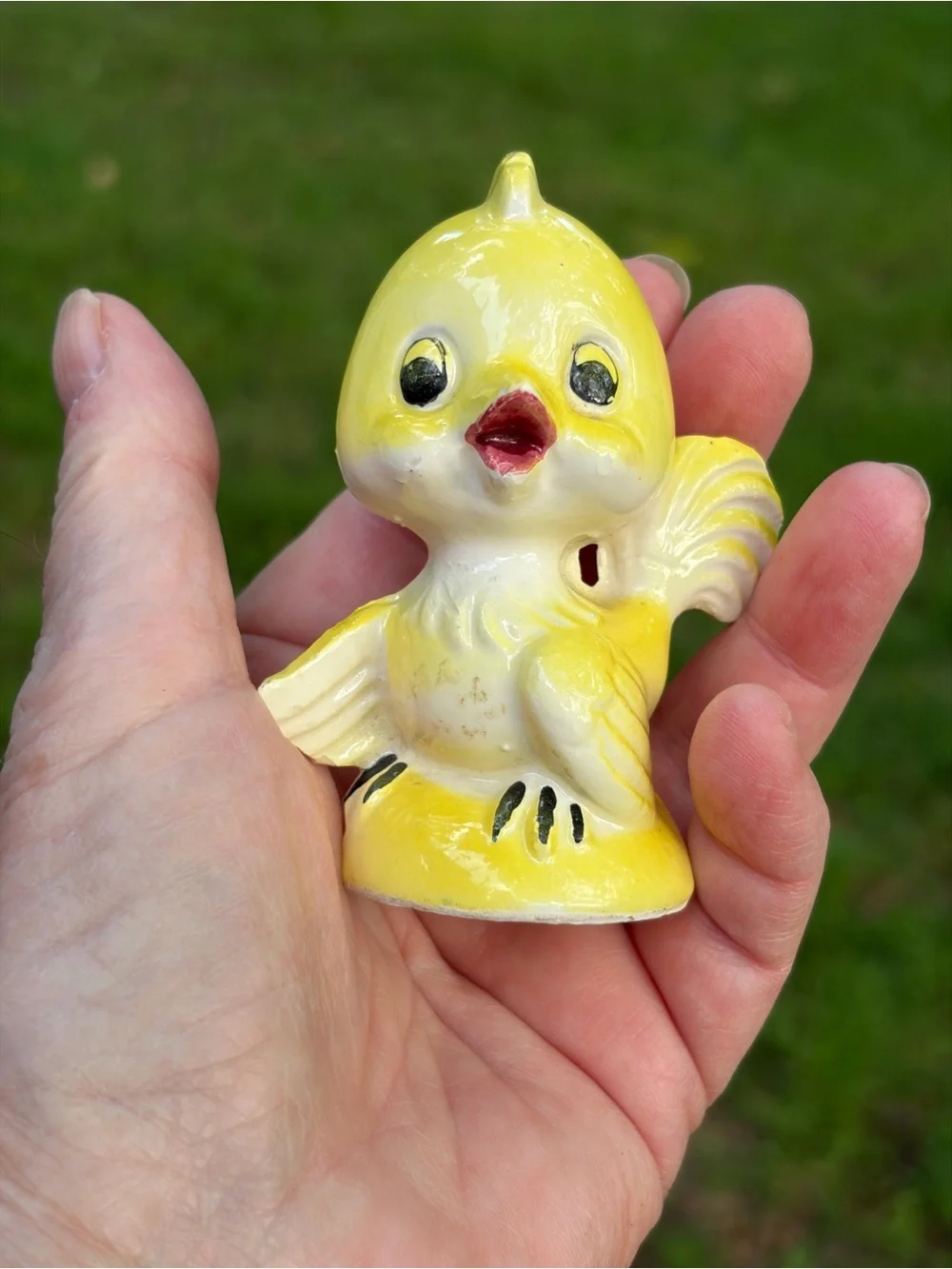 Vintage Norcrest Anthropomorphic Yellow Birds Ceramic Salt & Pepper Shakers Set